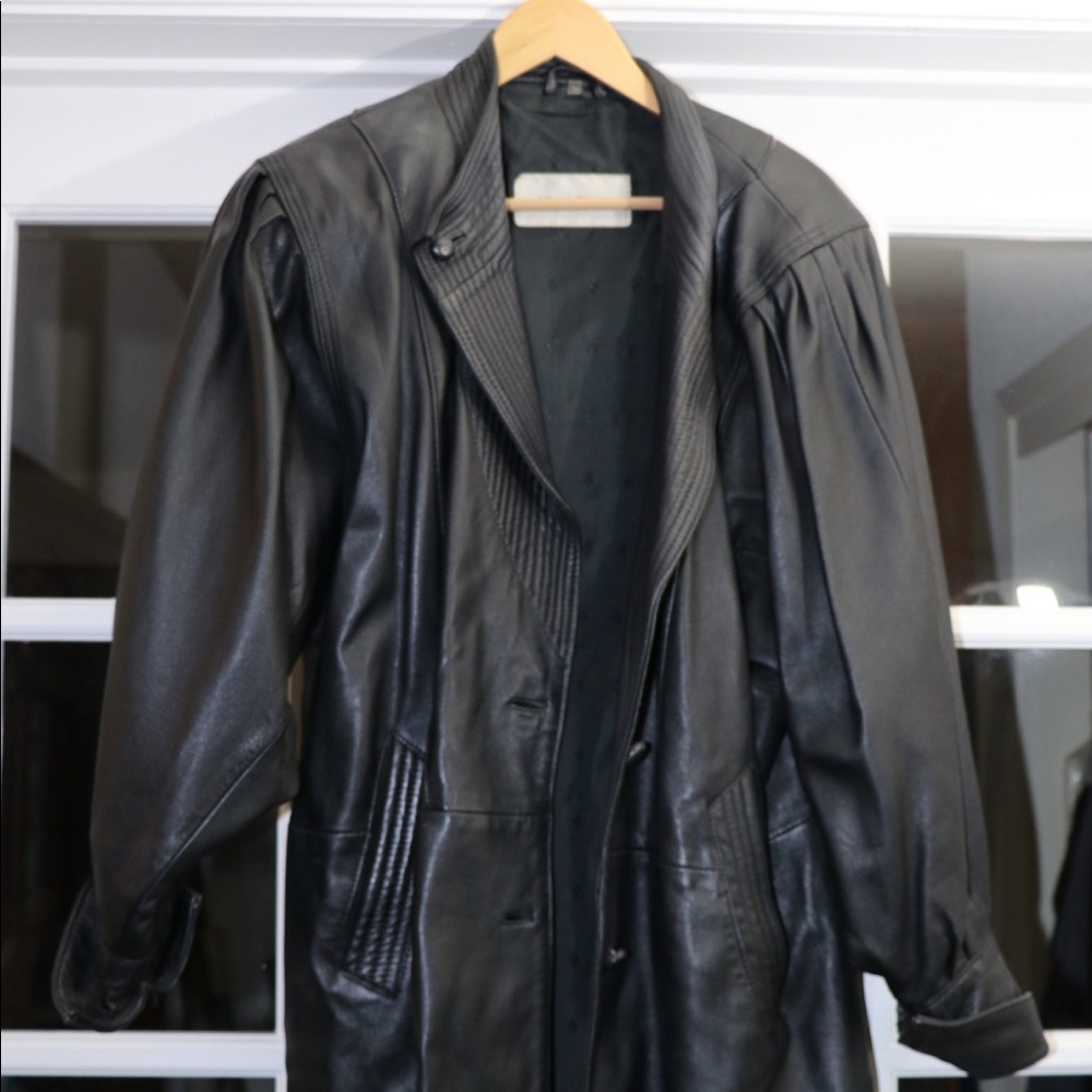 Excellent condition 80’s vintage black leather jacket
